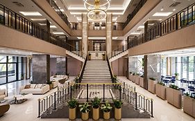 East Plaza Hotel